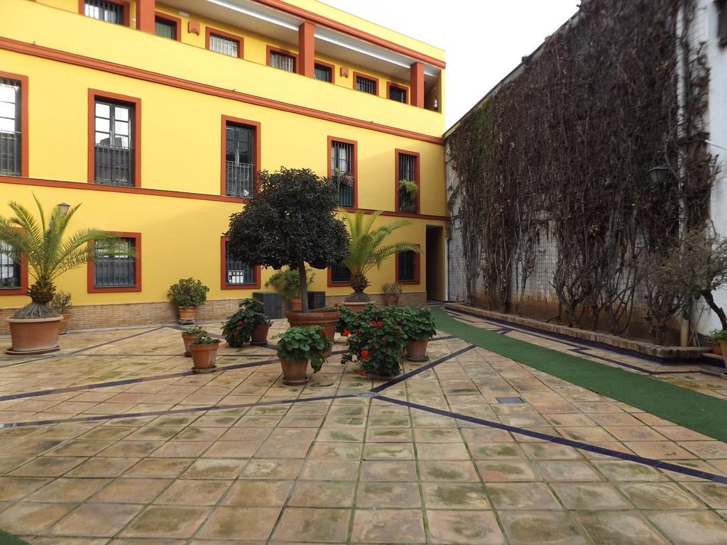 Alameda Donkey Parking Apartment Seville Exterior photo